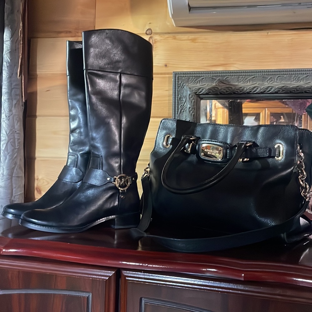 New Michael Kors leather boots